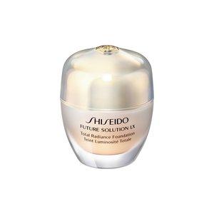 Future Solution Lx Total Radiance Foundation Shiseido mejor precio