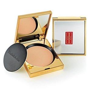 Flawless Finish Ultra Smooth Pressed Powder Elizabeth Arden mejor precio